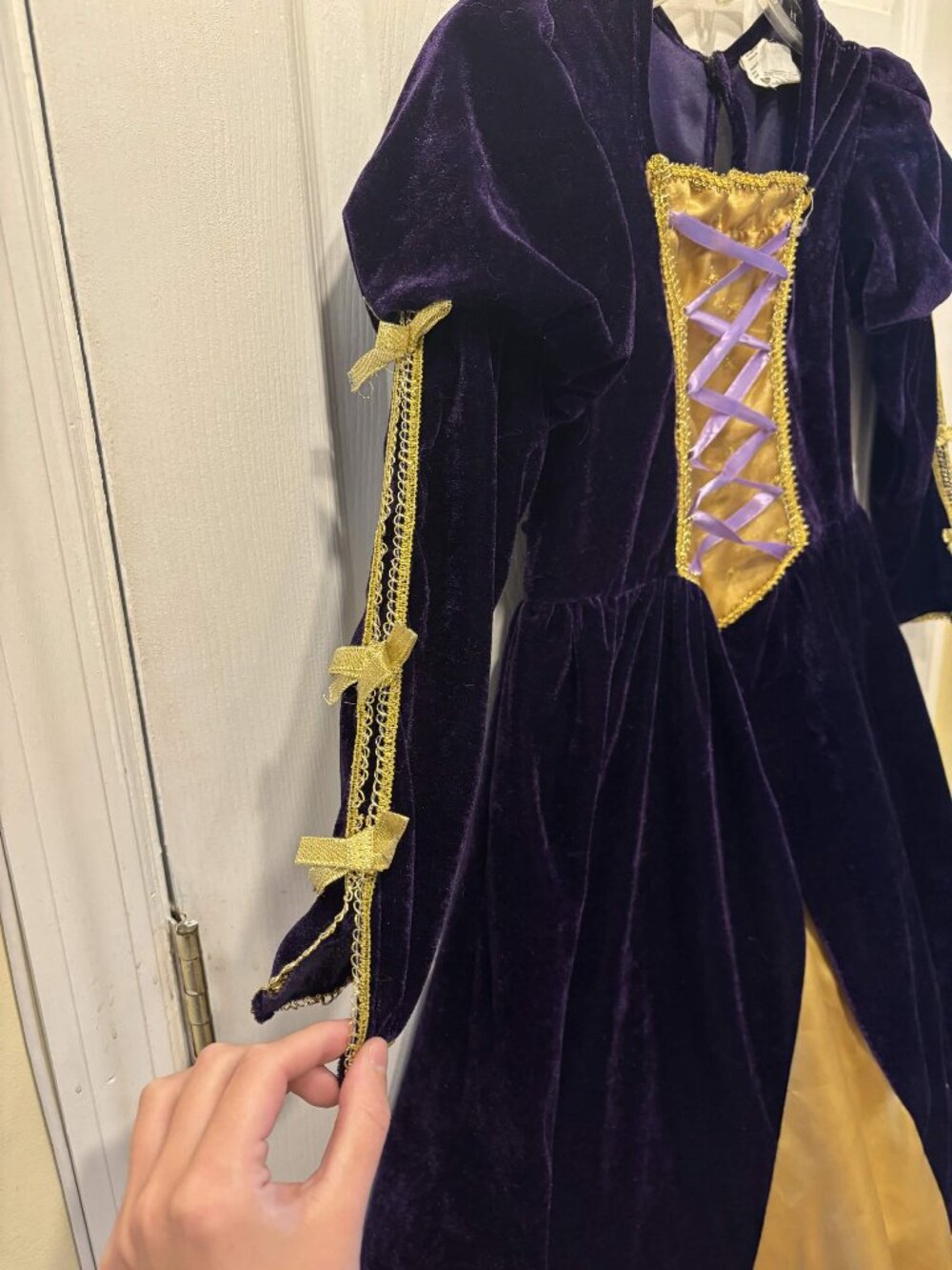 Rubie's Girls Renaissance Princess Medieval Costume Dress Medium 7-8 Purple Gold - Picture 7 of 9